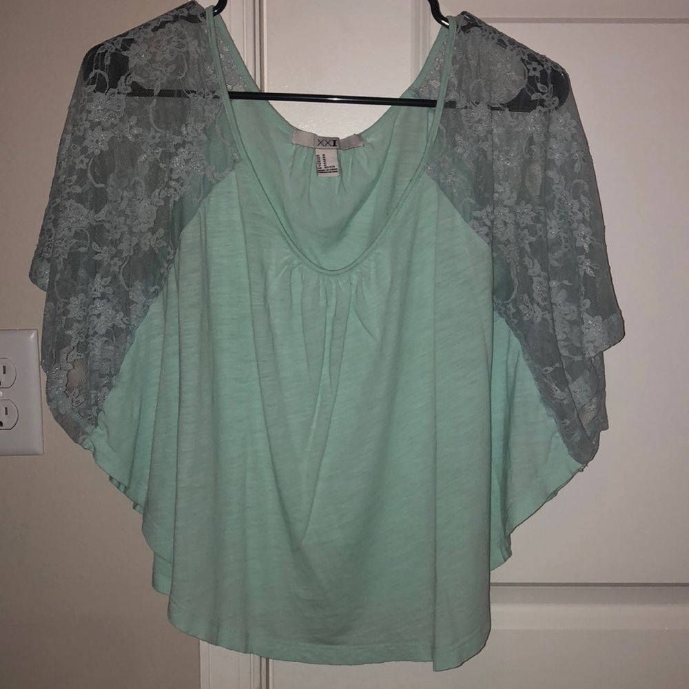 Laced sleeved blouse
